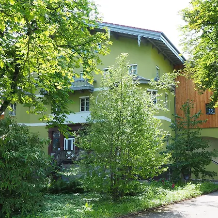 Quintana Hotel *